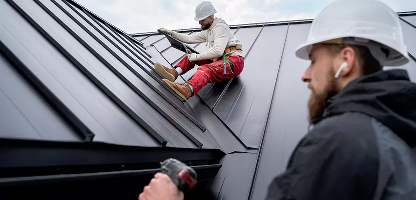 Professional Steel Roof Installation Services in Des Plaines, IL
