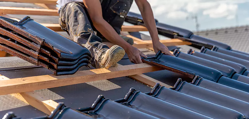 Professional Storm Damage Roof Repair Services in Des Plaines, IL