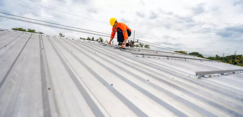 Metal Roof Repairs in Des Plaines