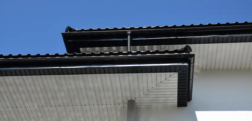 Box Eave Construction in Des Plaines