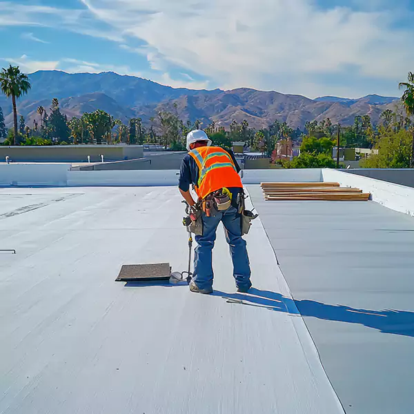 Why Des Plaines Property Owners Trust Des Plaines Roofing Pro for Flat Roofing?