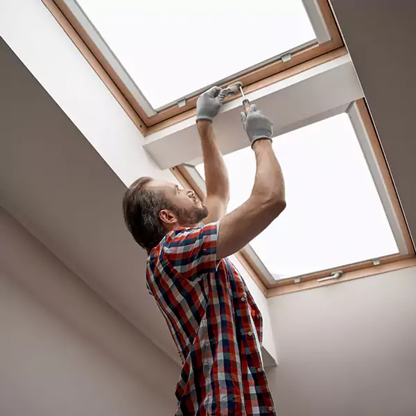 Why Des Plaines, IL Homeowners Choose Des Plaines Roofing Pro for Skylight Repair?